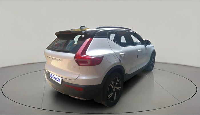 2021 Volvo XC 40 T4 R Design, Petrol, Automatic, 40,000 km, exterior