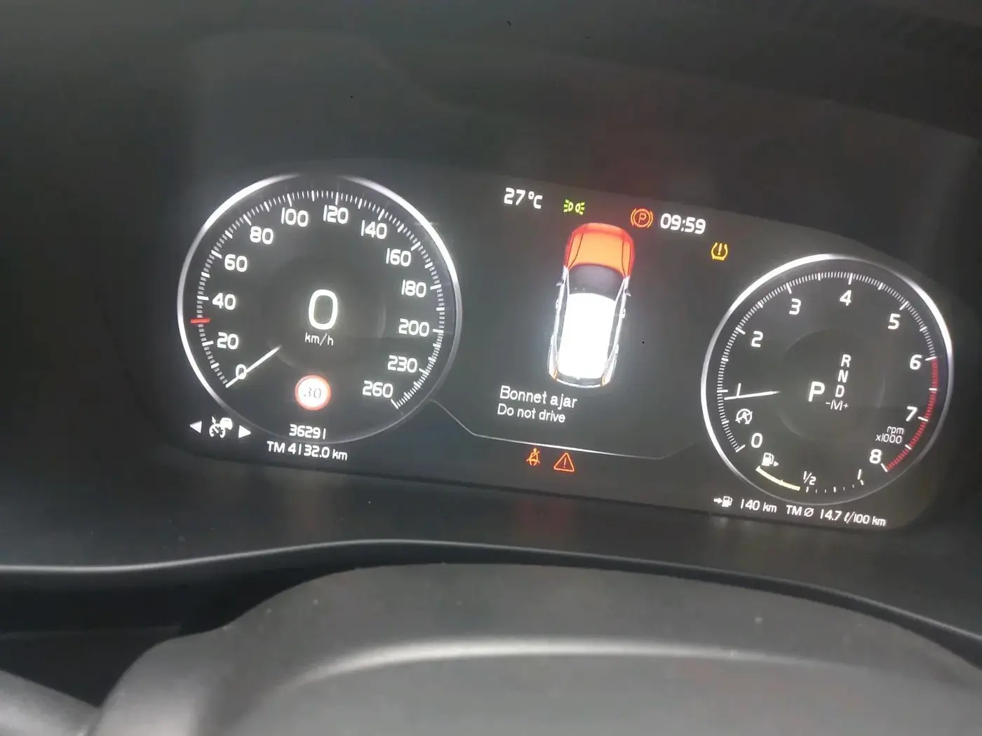 2021 Volvo XC 40 T4 R Design, Petrol, Automatic, 40,000 km, interior