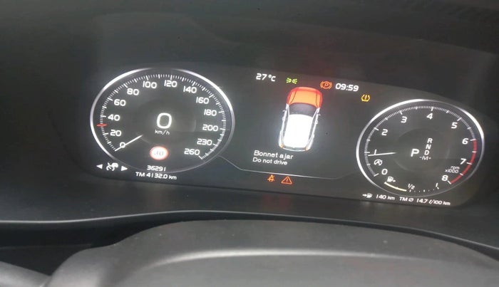 2021 Volvo XC 40 T4 R Design, Petrol, Automatic, 40,000 km, interior