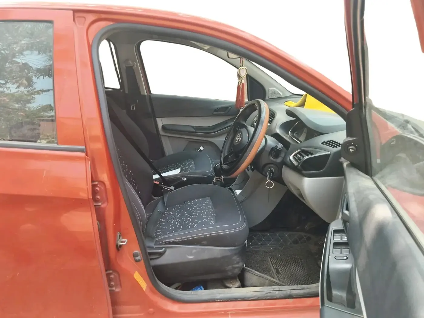 2021 Tata Tiago XT PETROL, Petrol, Manual, 72,750 km, interior