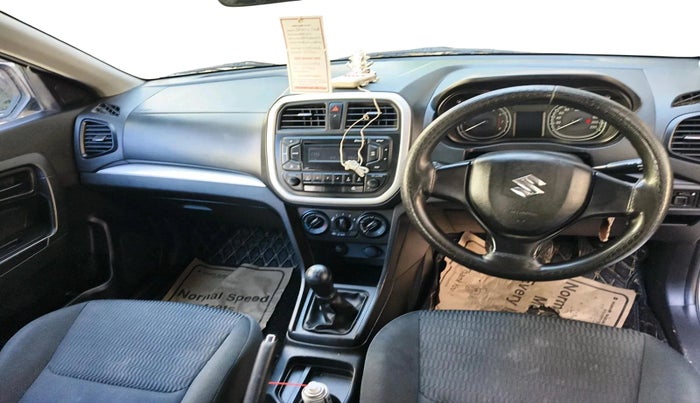2021 Maruti Vitara Brezza LXI, Petrol, Manual, 35,000 km, interior