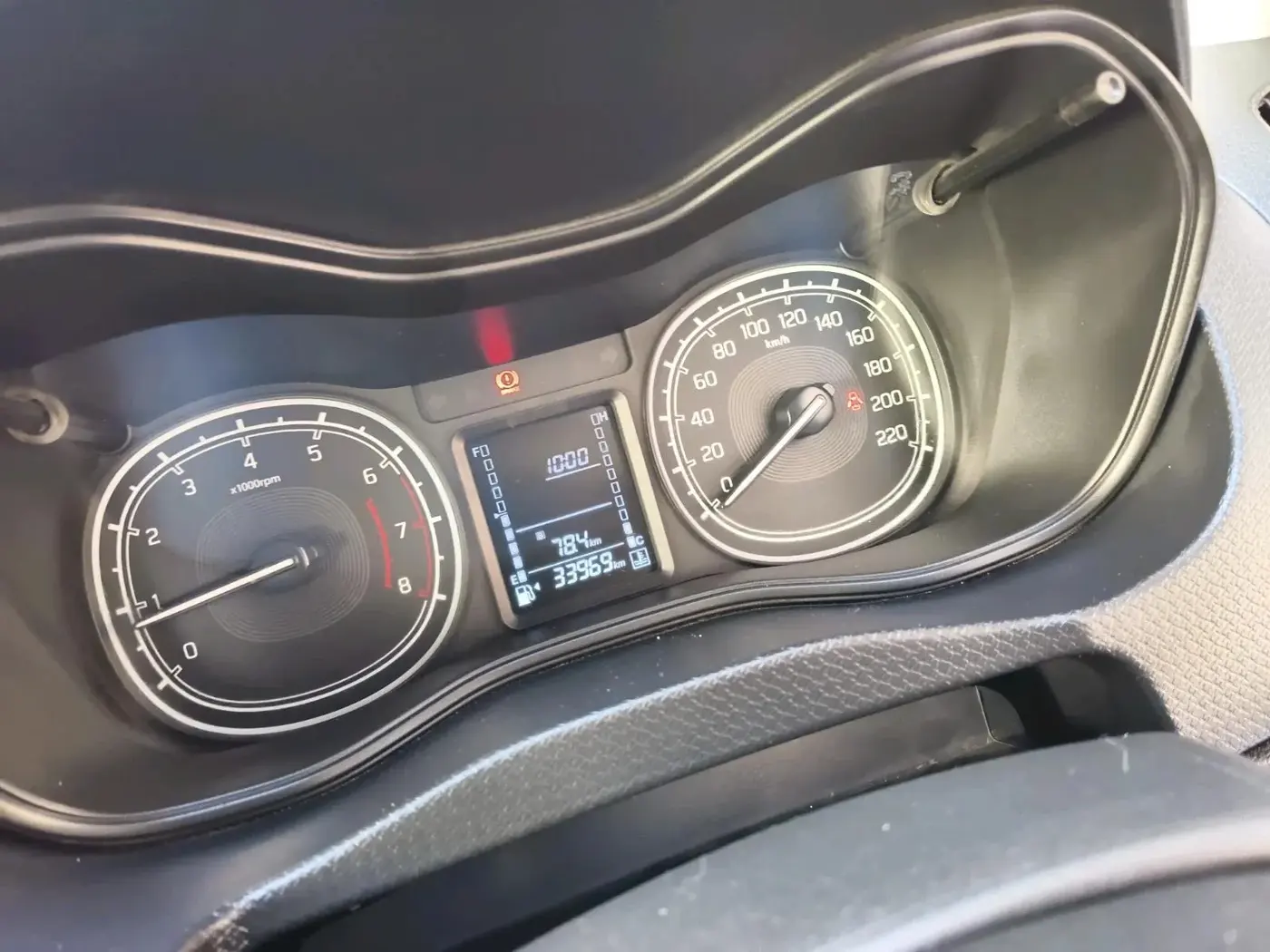 2021 Maruti Vitara Brezza LXI, Petrol, Manual, 35,000 km, interior