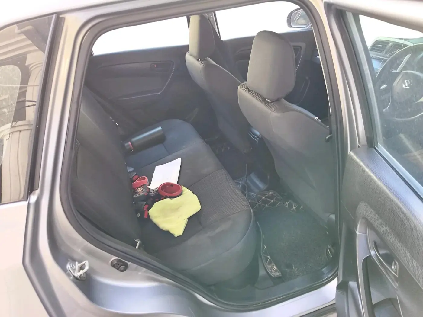 2021 Maruti Vitara Brezza LXI, Petrol, Manual, 35,000 km, interior
