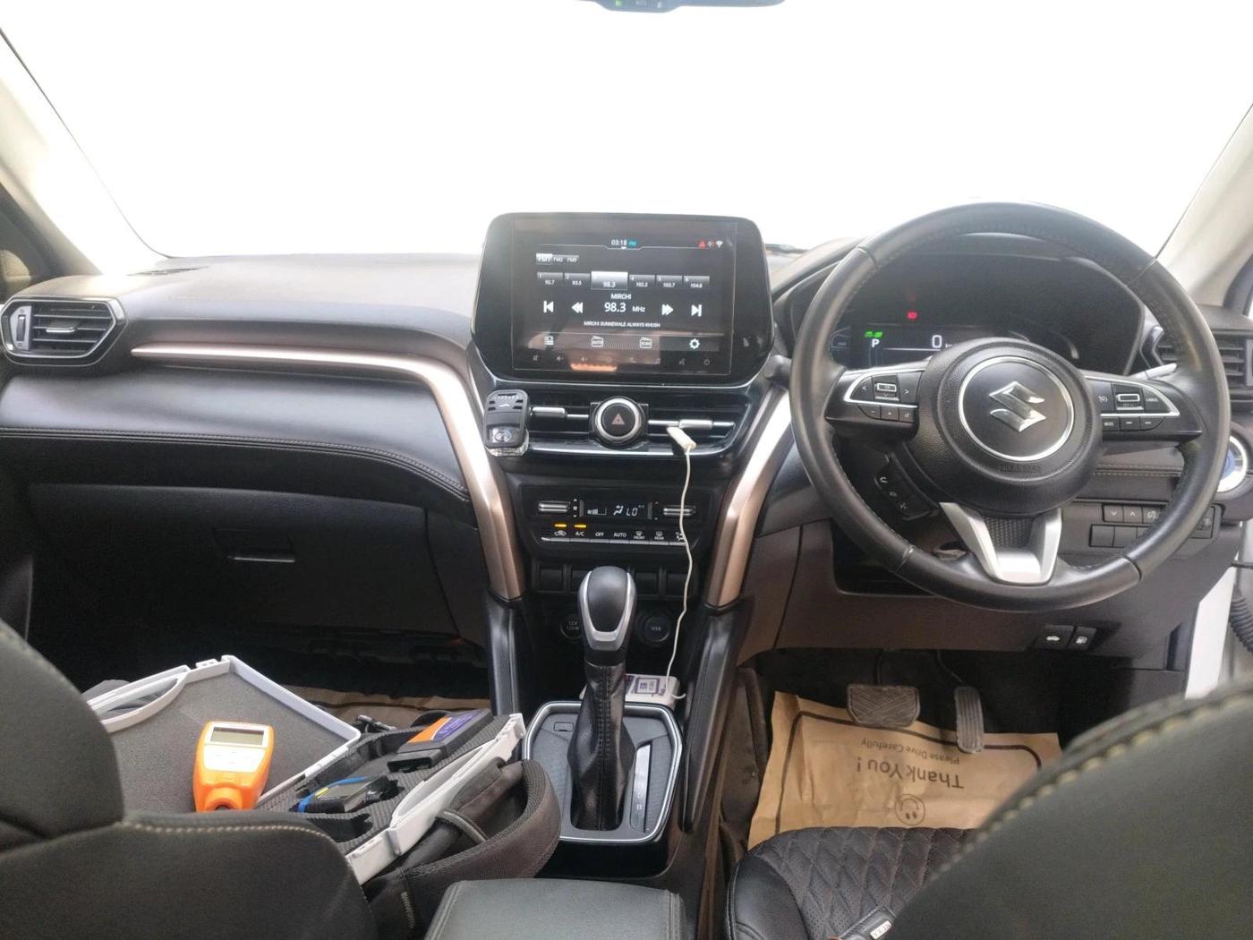 2023 Maruti Grand Vitara ALPHA PLUS HYBRID ECVT DUAL TONE , Hybrid, Automatic, 15,301 km, interior