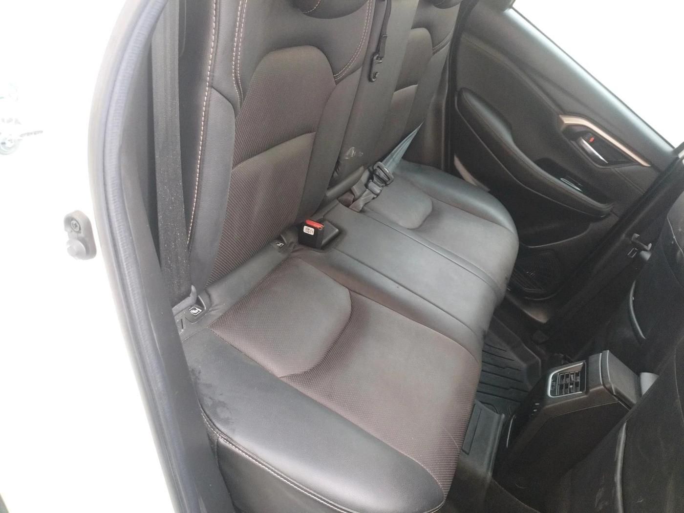 2023 Maruti Grand Vitara ALPHA PLUS HYBRID ECVT DUAL TONE , Hybrid, Automatic, 15,301 km, interior