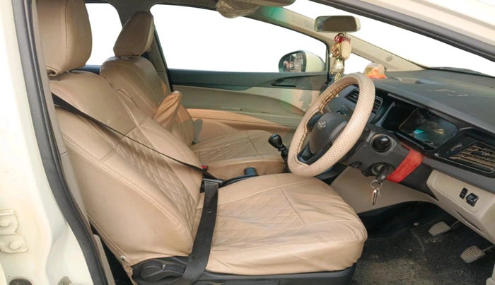 2019 Mahindra MARAZZO M4 7 STR, Diesel, Manual, 61,000 km, interior