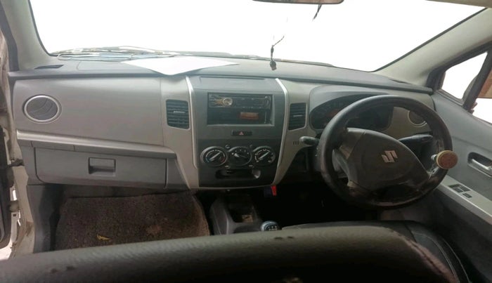 2012 Maruti Wagon R 1.0 LXI CNG, CNG, Manual, 1,28,608 km, interior