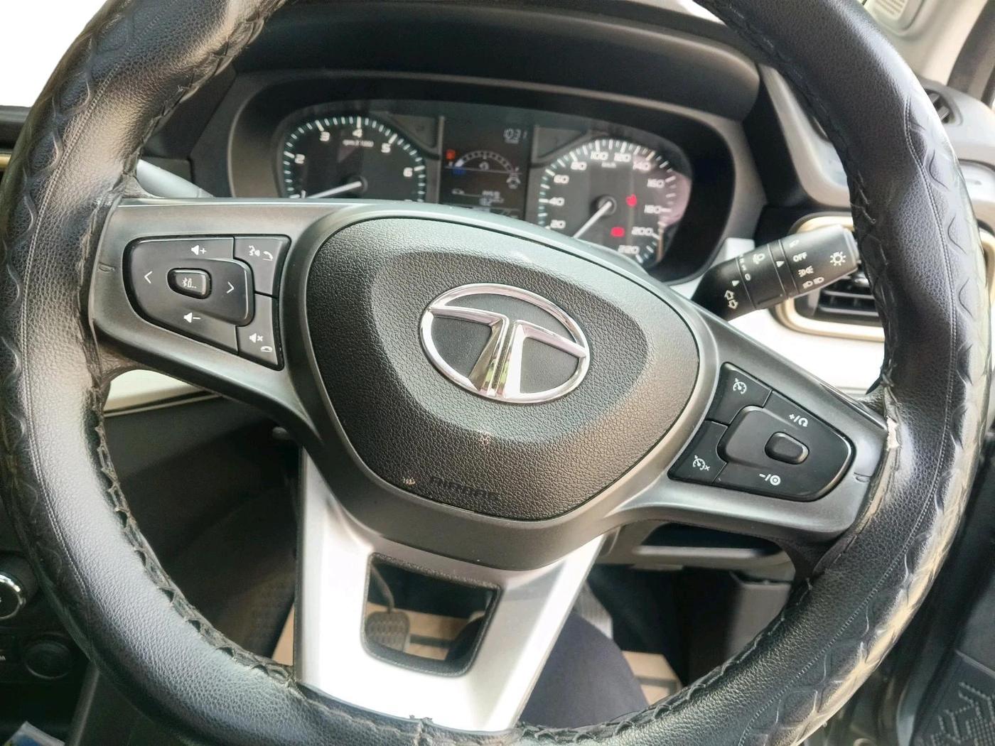 2023 Tata PUNCH ACCOMPLISHED SUNROOF MT, Petrol, Manual, 58,954 km, interior
