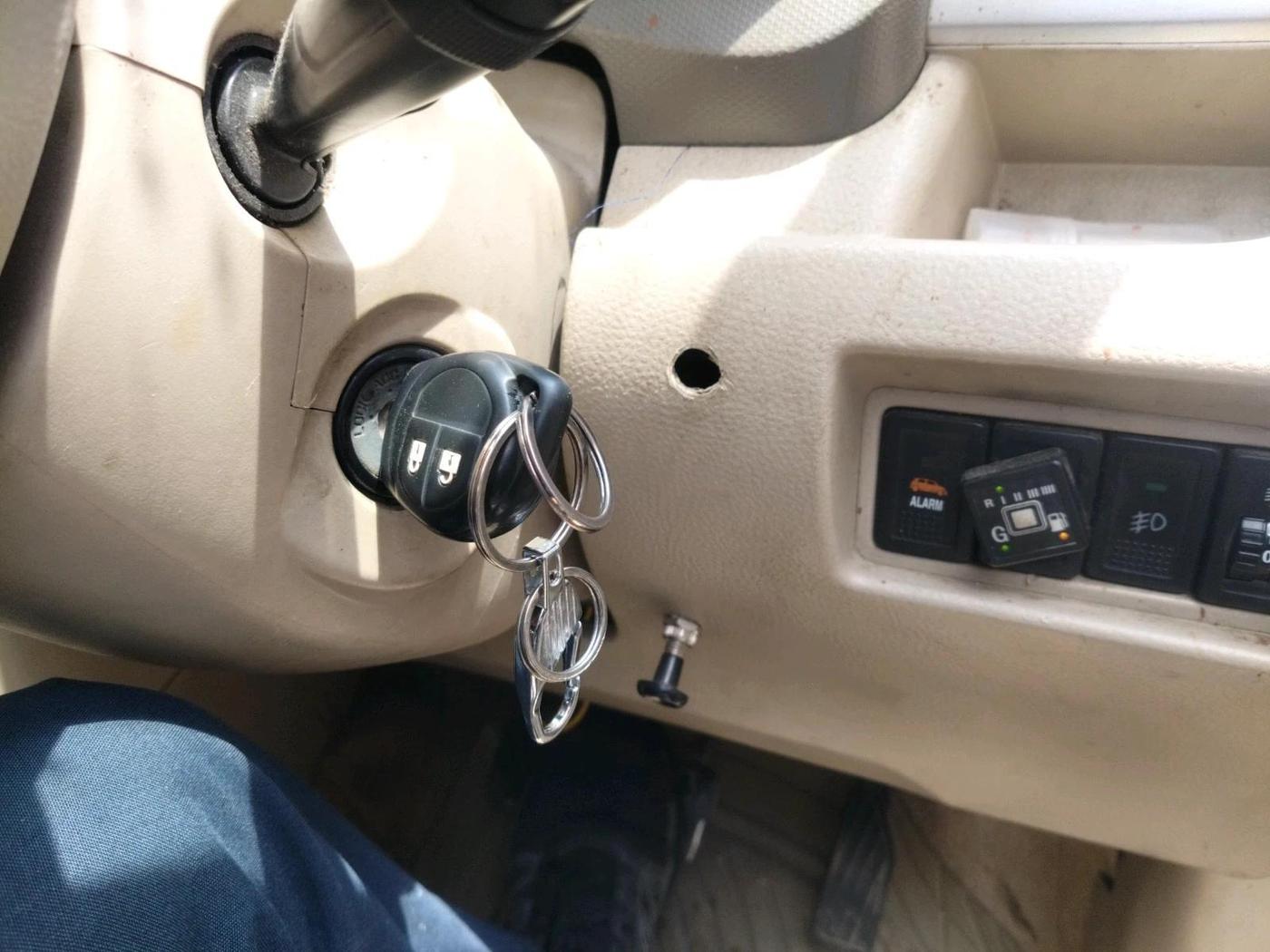 2013 Maruti Ertiga LXI, Petrol, Manual, 80,335 km, interior