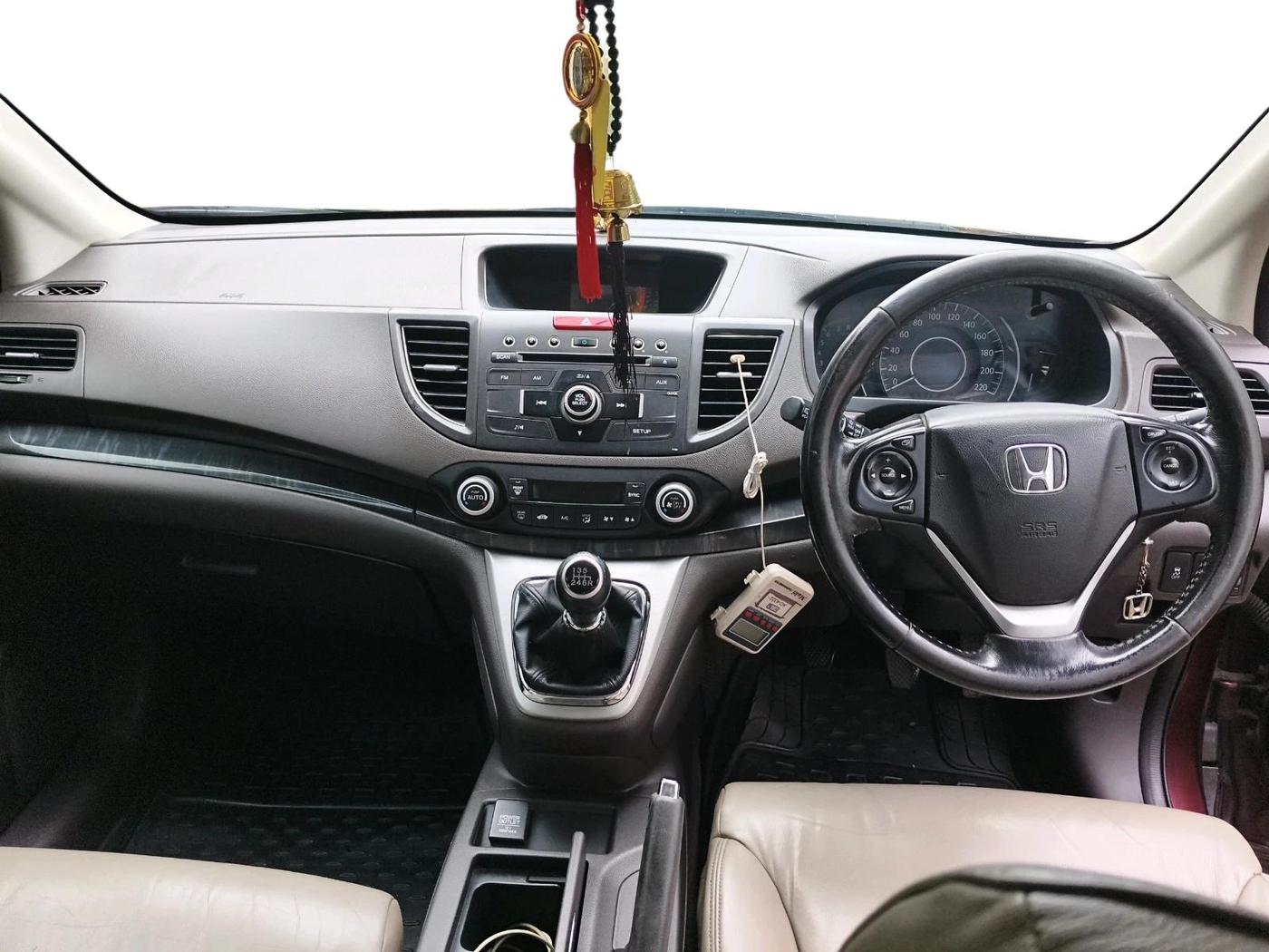 2014 Honda CRV 2.0L 2WD MT, Petrol, Manual, 70,992 km, interior