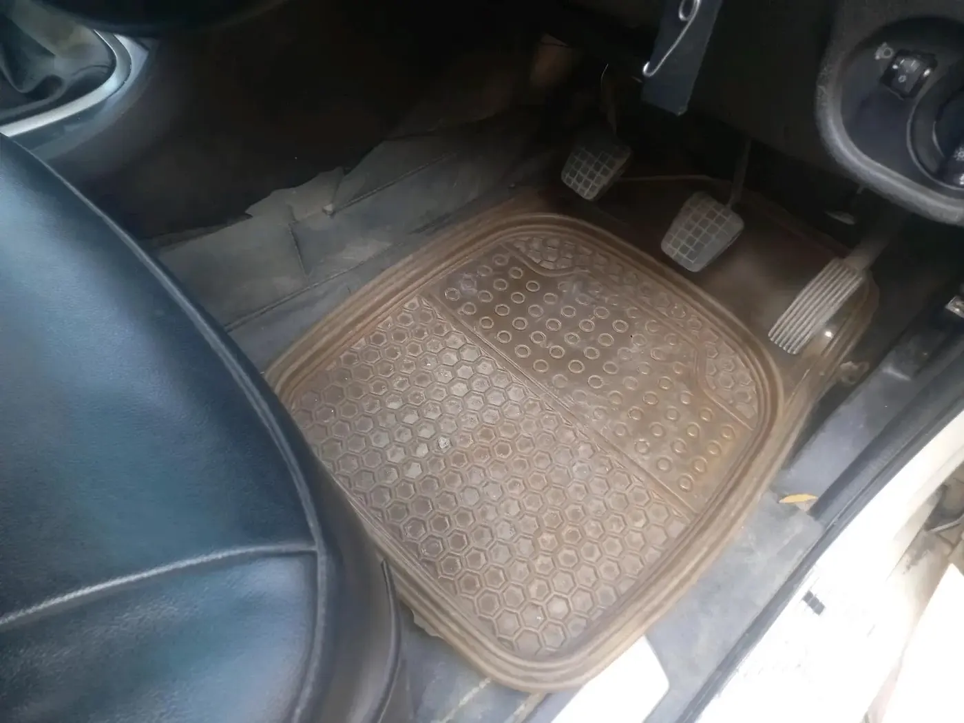 2018 Tata Safari Storme 2.2 EX 4X2, Diesel, Manual, 1,05,161 km, interior