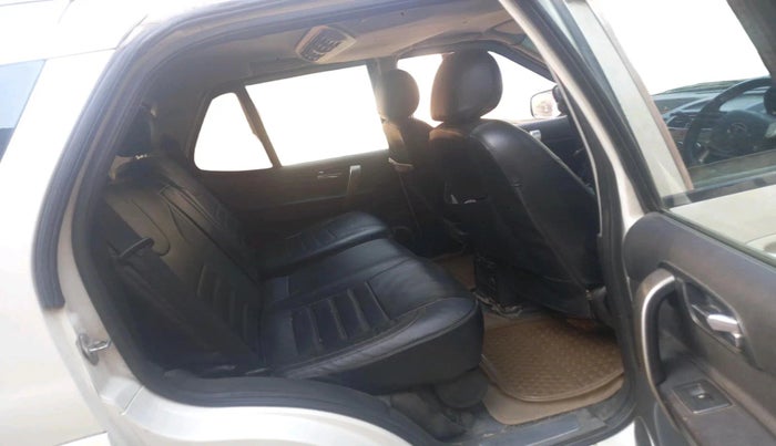 2018 Tata Safari Storme 2.2 EX 4X2, Diesel, Manual, 1,05,161 km, interior