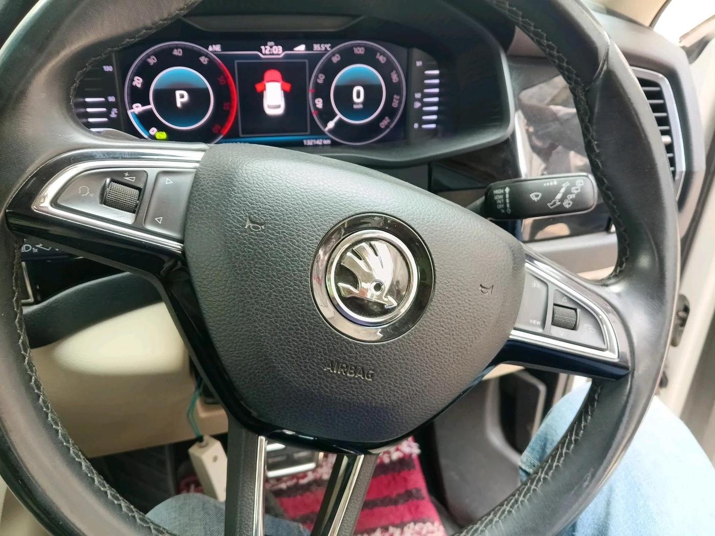 2019 Skoda Kodiaq L&K 2.0 TDI 4X4 AT, Diesel, Automatic, 1,32,142 km, interior