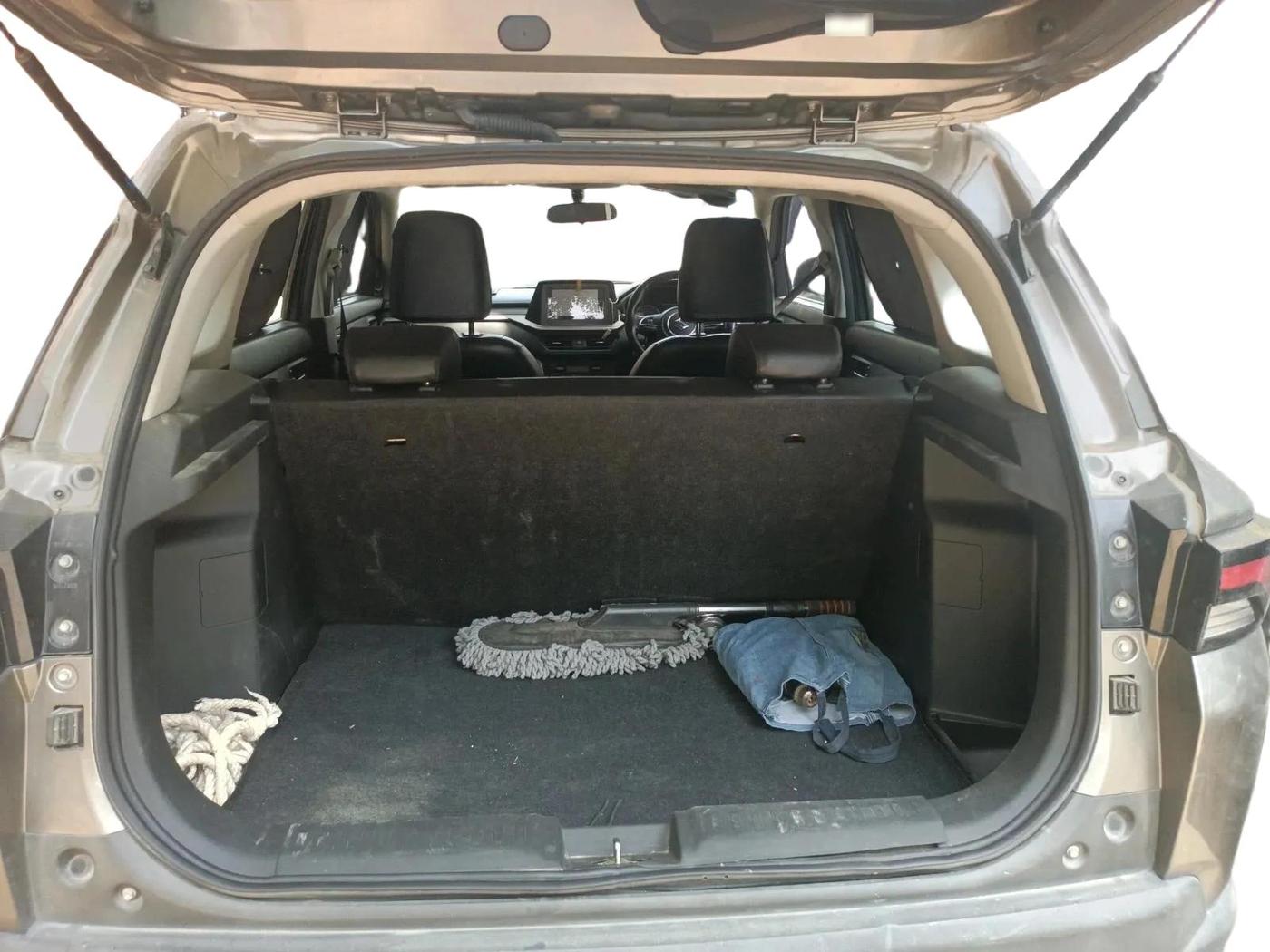 2022 Maruti BREZZA VXI SMART HYBRID, Petrol, Manual, 41,782 km, exterior