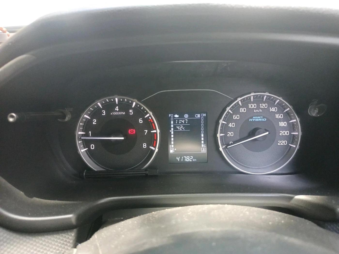 2022 Maruti BREZZA VXI SMART HYBRID, Petrol, Manual, 41,782 km, interior