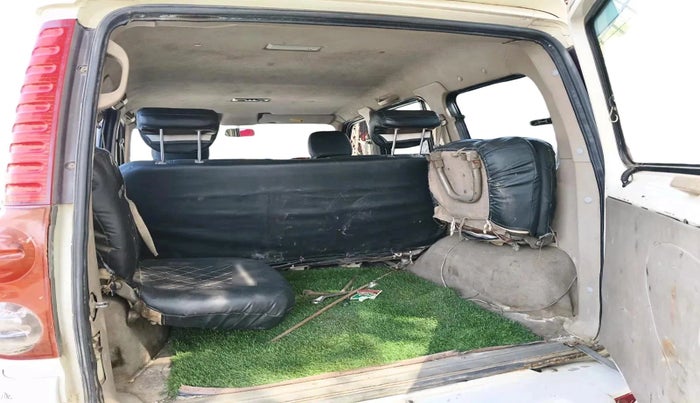 2011 Mahindra Scorpio SLE, Diesel, Manual, 1,95,499 km, exterior