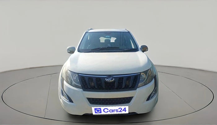 2016 Mahindra XUV500 W4, Diesel, Manual, 2,25,562 km, exterior