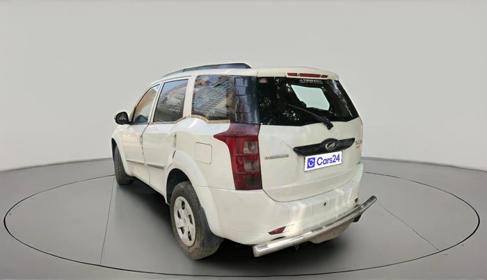 2016 Mahindra XUV500 W4, Diesel, Manual, 2,25,562 km, exterior
