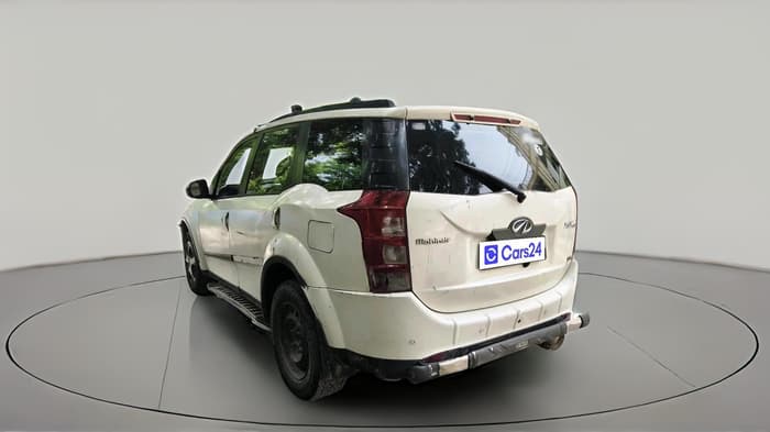 2015 Mahindra XUV500 W6, Diesel, Manual, 1,54,065 km, exterior