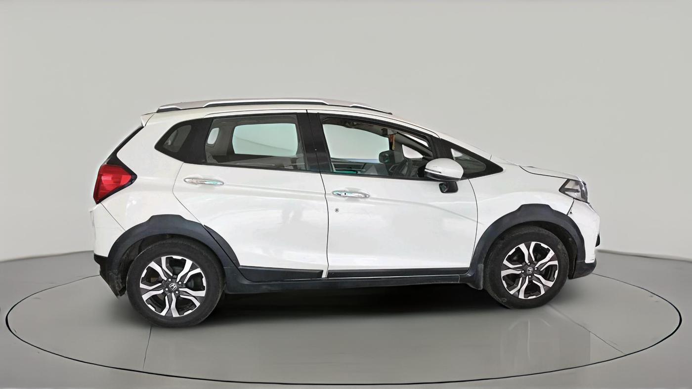 2018 Honda WR-V 1.5L I-DTEC VX MT, Diesel, Manual, 55,111 km, exterior