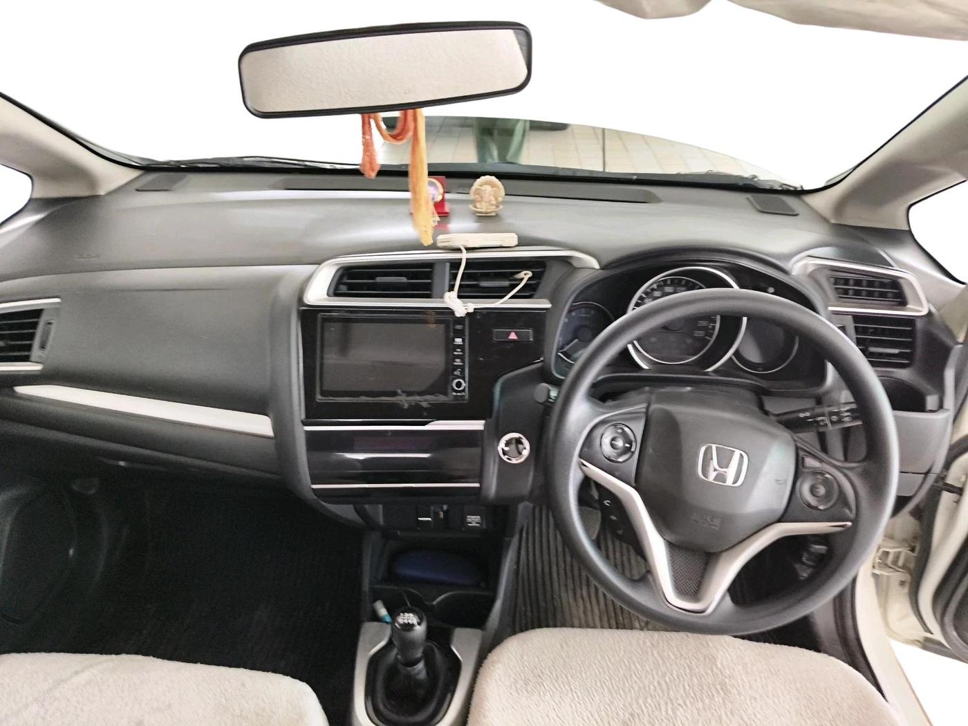 2018 Honda WR-V 1.5L I-DTEC VX MT, Diesel, Manual, 55,111 km, interior