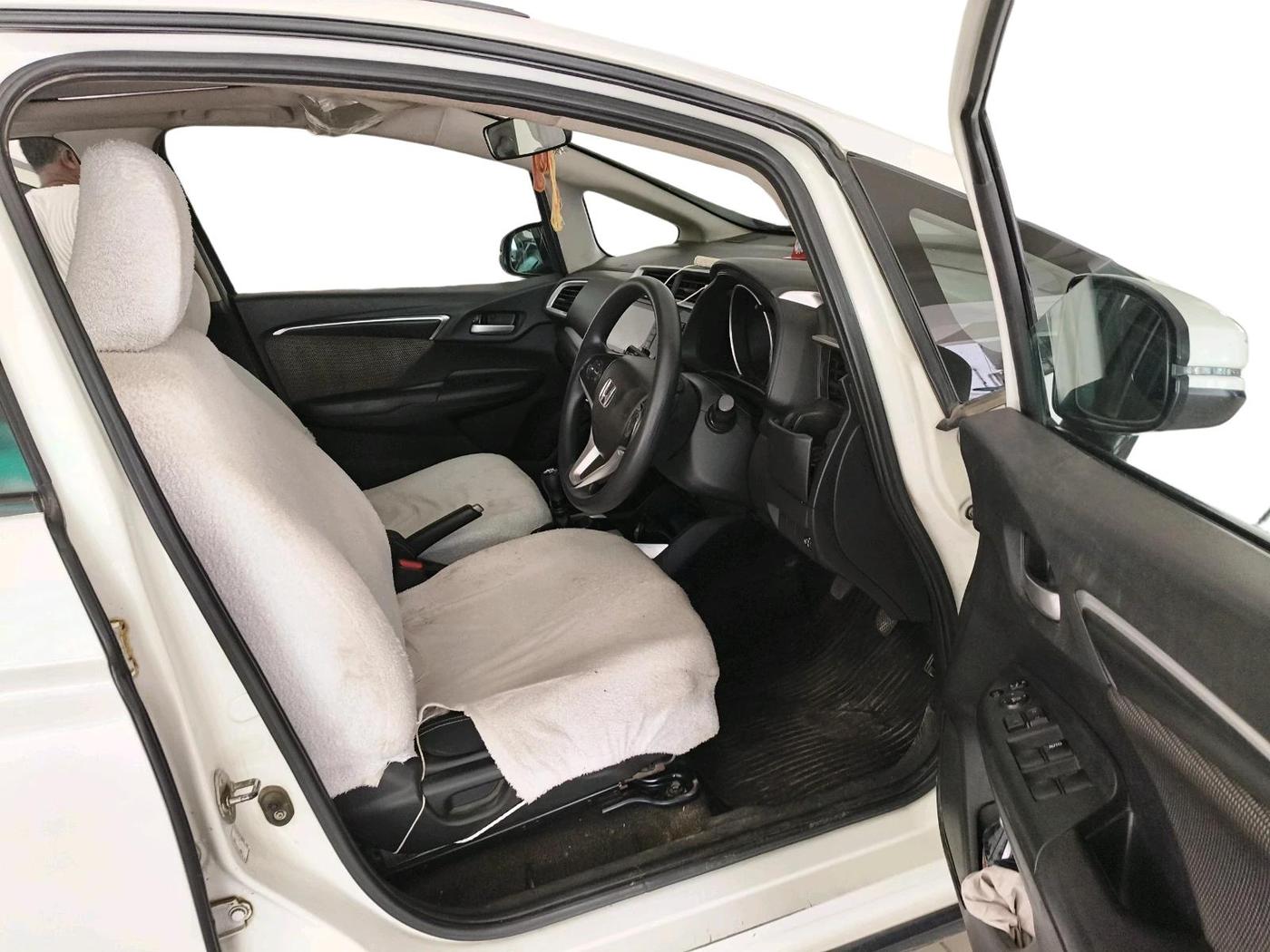 2018 Honda WR-V 1.5L I-DTEC VX MT, Diesel, Manual, 55,111 km, interior