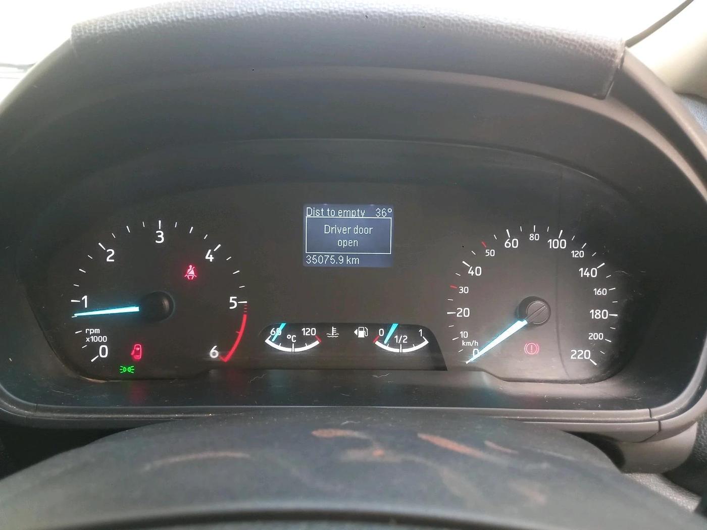 2018 Ford Ecosport TITANIUM + 1.5L DIESEL, Diesel, Manual, 35,075 km, interior
