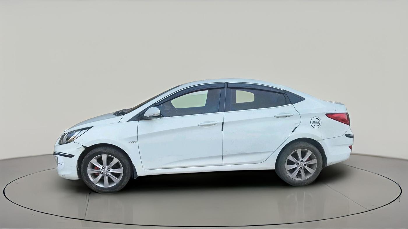 2012 Hyundai Verna FLUIDIC 1.6 VTVT SX, Petrol, Manual, 75,567 km, exterior