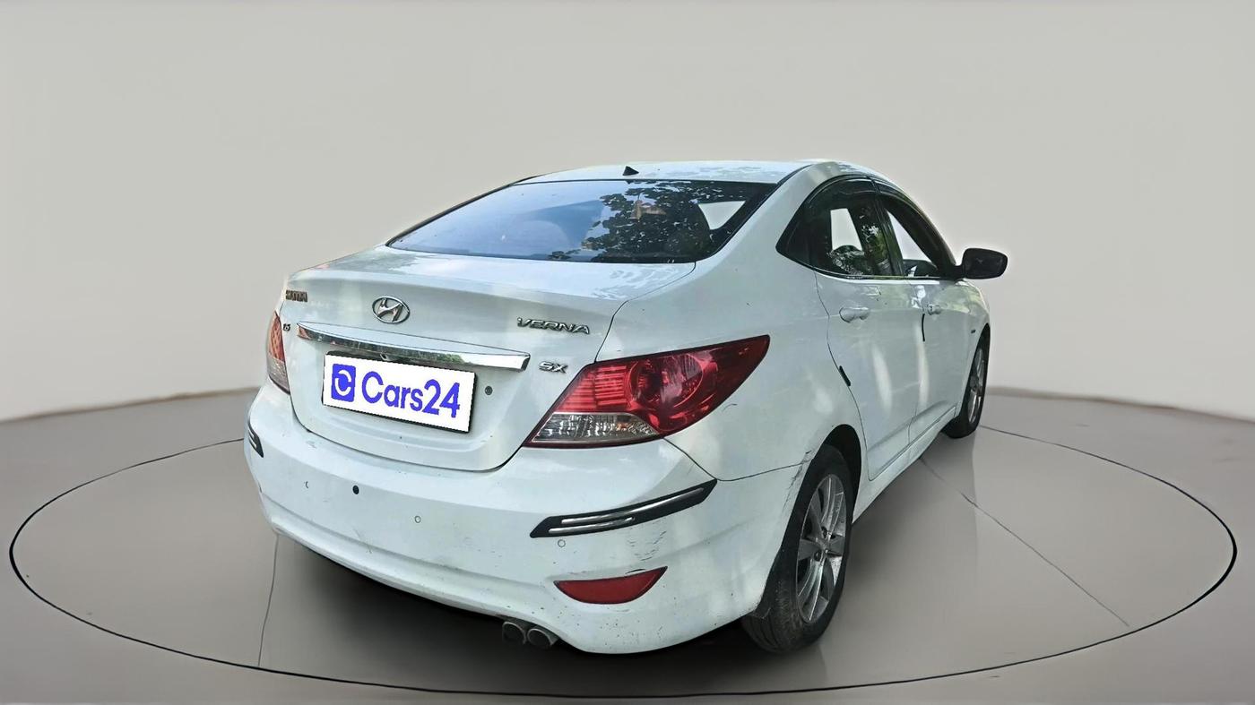 2012 Hyundai Verna FLUIDIC 1.6 VTVT SX, Petrol, Manual, 75,567 km, exterior