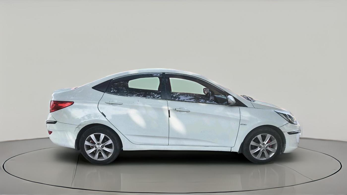 2012 Hyundai Verna FLUIDIC 1.6 VTVT SX, Petrol, Manual, 75,567 km, exterior