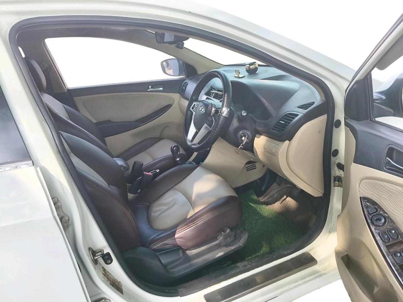 2012 Hyundai Verna FLUIDIC 1.6 VTVT SX, Petrol, Manual, 75,567 km, interior
