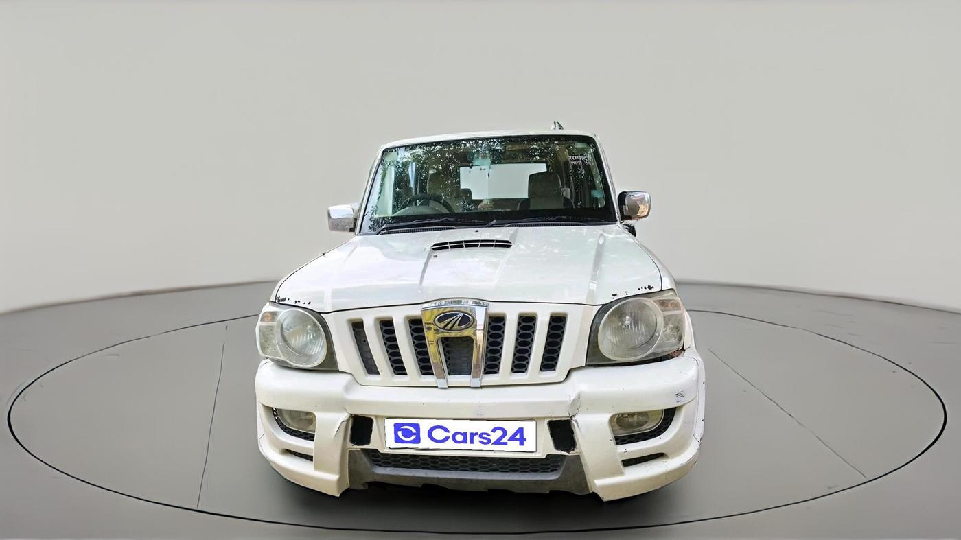 2013 Mahindra Scorpio SLE, Diesel, Manual, 1,83,451 km, exterior