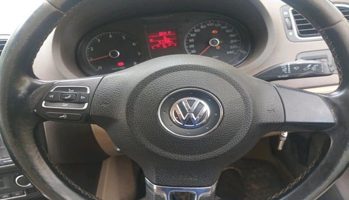 2014 Volkswagen Vento HIGHLINE PETROL AT, Petrol, Automatic, 91,798 km, interior