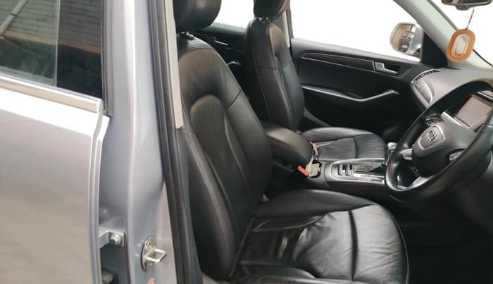 2016 Audi Q5 30 TDI PREMIUM, Diesel, Automatic, 86,943 km, interior
