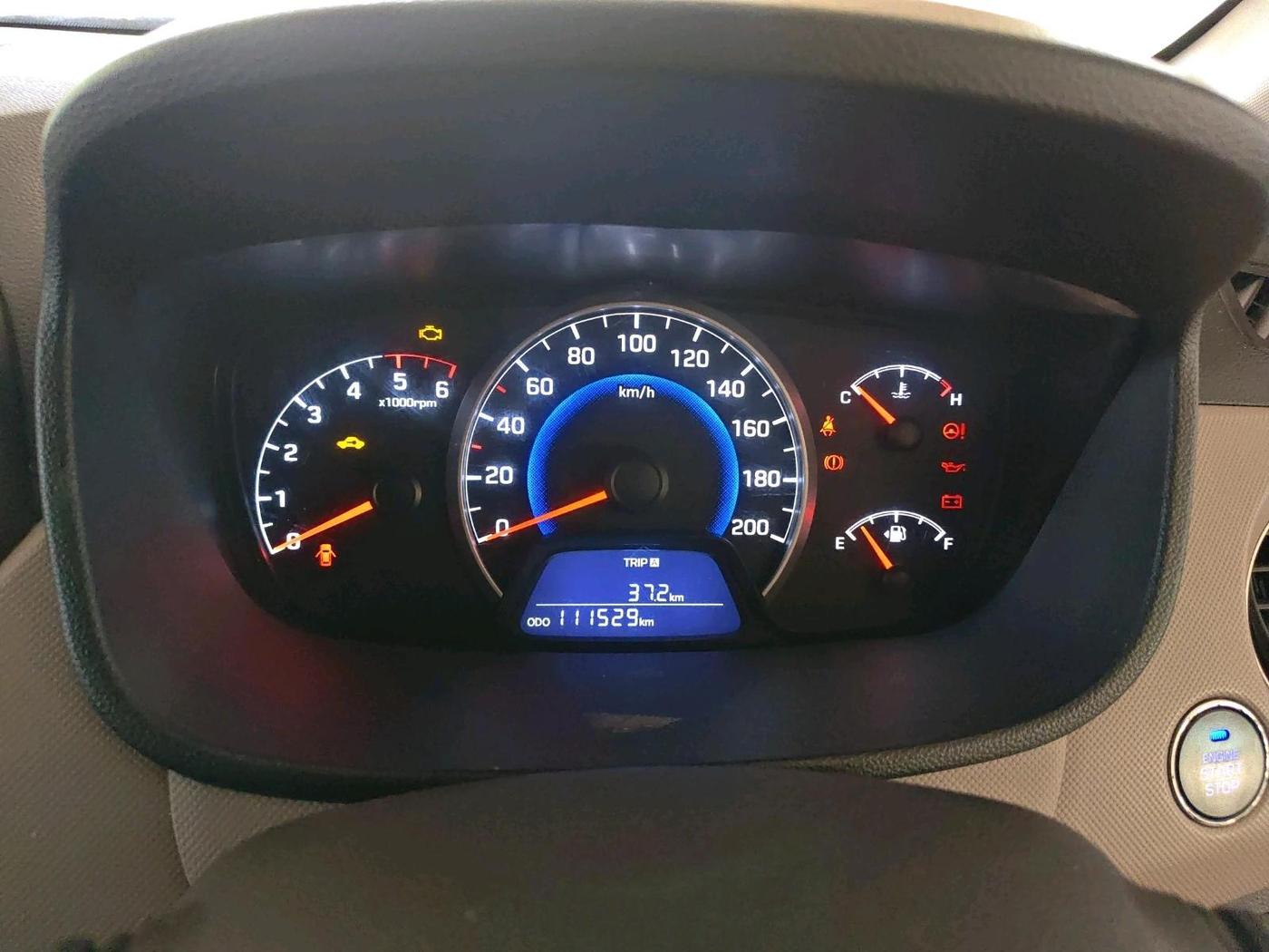 2015 Hyundai Grand i10 ASTA 1.1 CRDI, Diesel, Manual, 1,11,529 km, interior