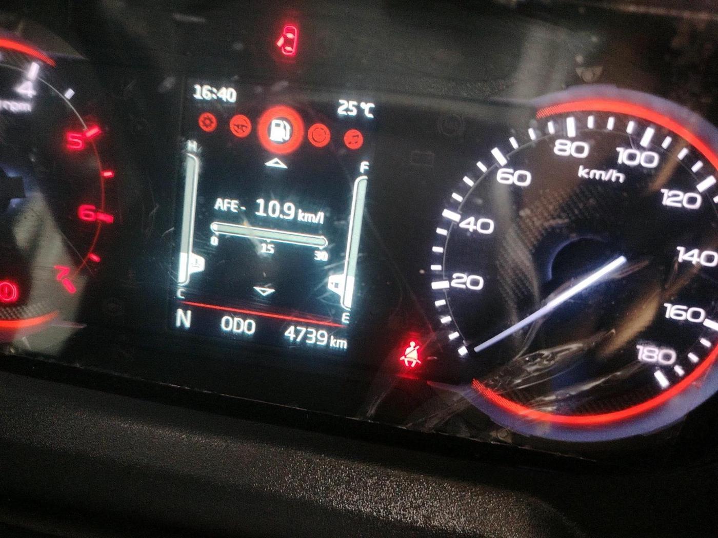 2025 Mahindra Thar LXT Diesel MT RWD, Diesel, Manual, 4,739 km, interior