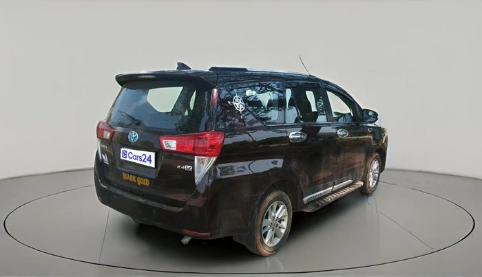 2017 Toyota Innova Crysta 2.4 VX 7 STR, Diesel, Manual, 1,58,199 km, exterior