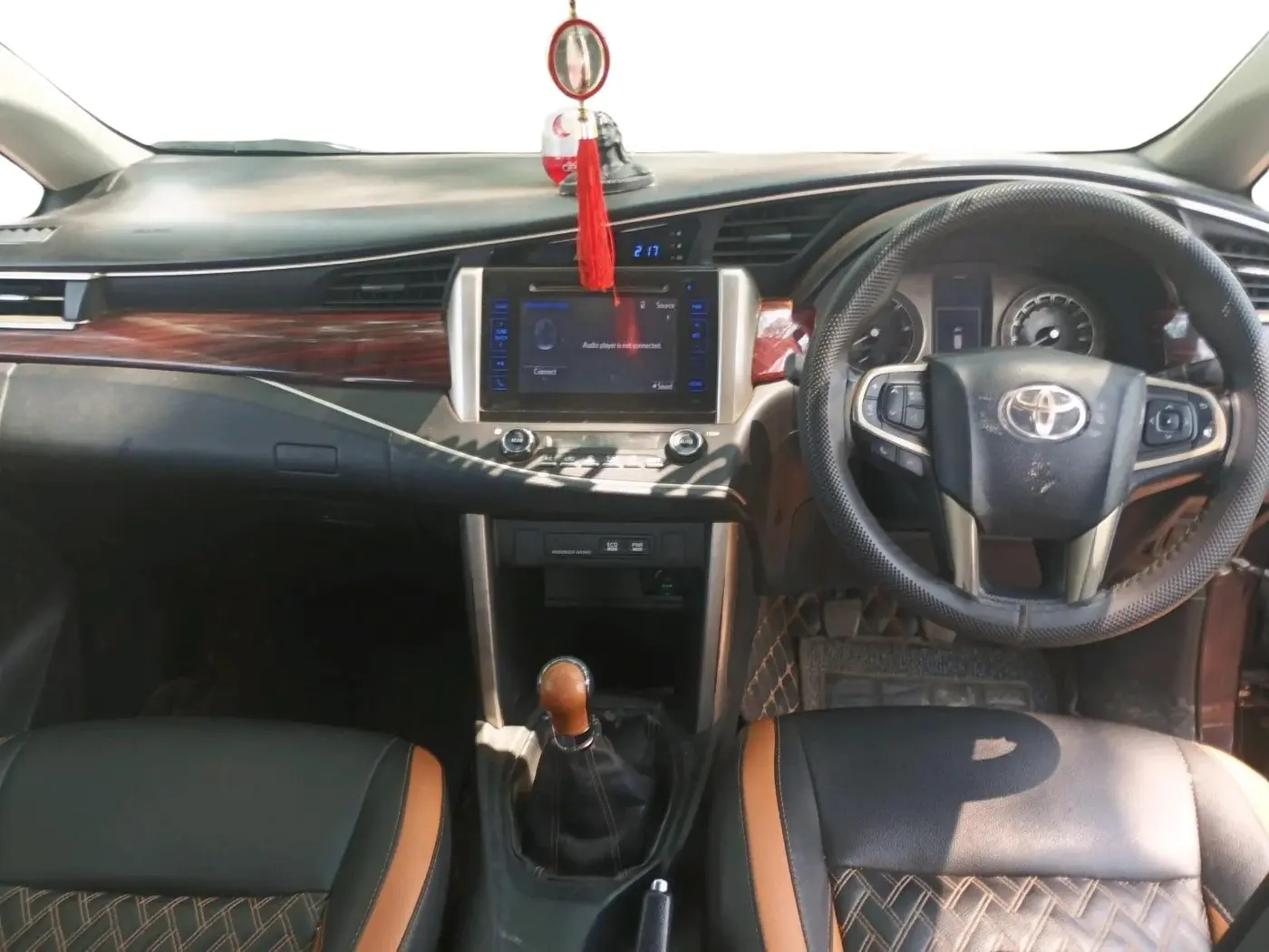 2017 Toyota Innova Crysta 2.4 VX 7 STR, Diesel, Manual, 1,58,199 km, interior