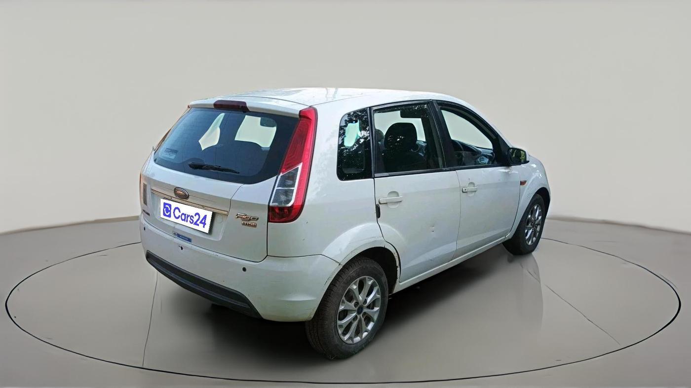 2014 Ford Figo TITANIUM 1.4 DIESEL, Diesel, Manual, 1,35,126 km, exterior