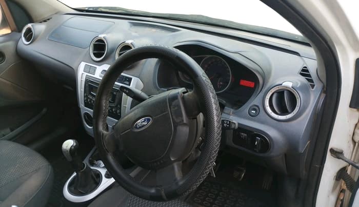 2014 Ford Figo TITANIUM 1.4 DIESEL, Diesel, Manual, 92,220 km, interior