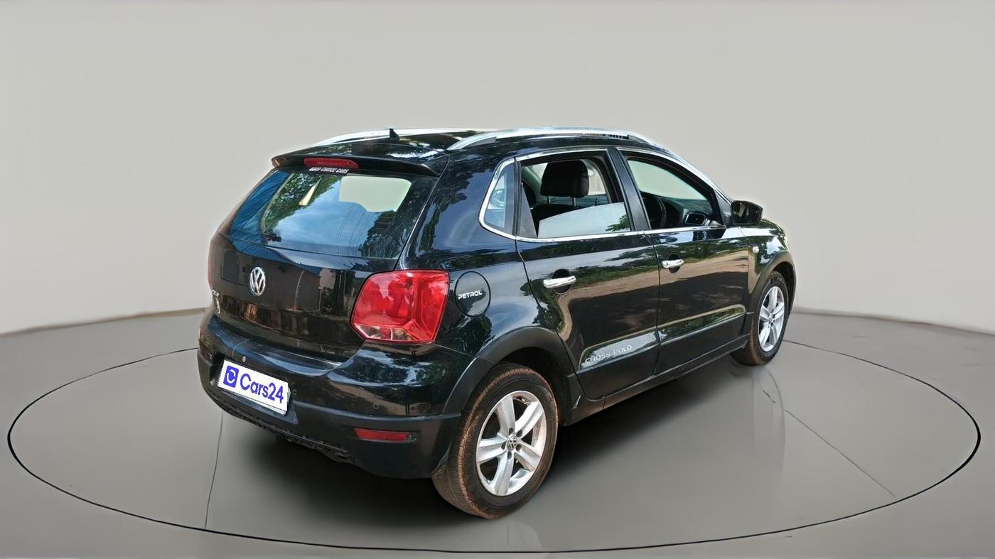 2015 Volkswagen Cross Polo HIGHLINE MPI, Petrol, Manual, 1,15,938 km, exterior