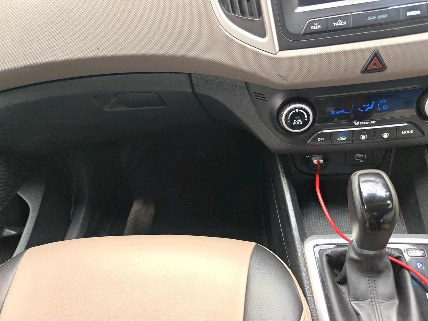 2018 Hyundai Creta SX AT 1.6 DIESEL, Diesel, Automatic, 98,084 km, interior