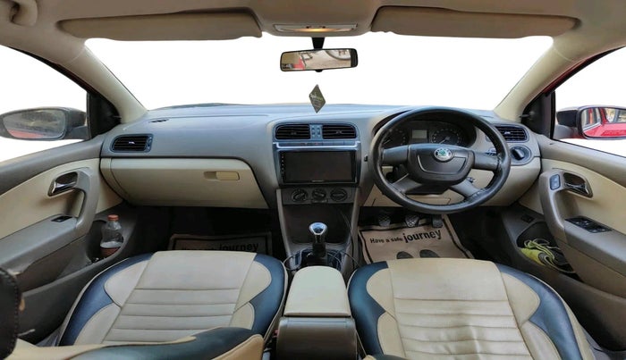 2012 Skoda Rapid ACTIVE 1.6 TDI CR MT, Diesel, Manual, 1,29,059 km, interior