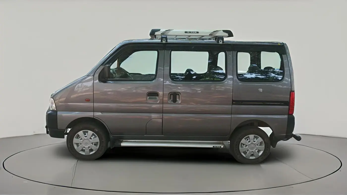 2023 Maruti Eeco 7 STR STD 1.2, Petrol, Manual, 31,771 km, exterior