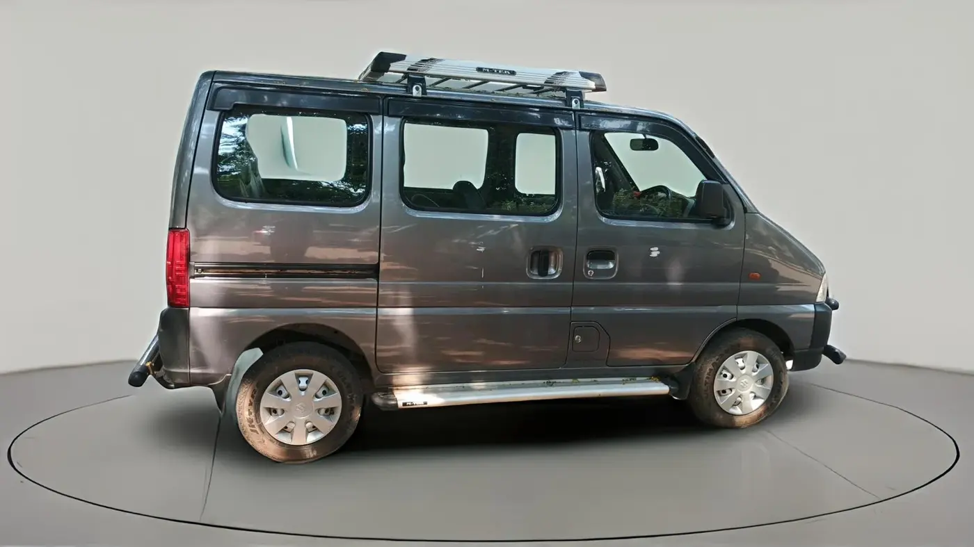 2023 Maruti Eeco 7 STR STD 1.2, Petrol, Manual, 31,771 km, exterior