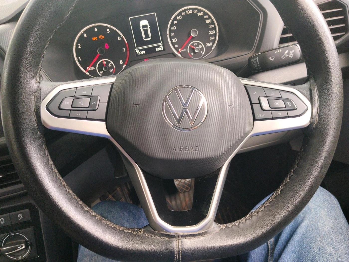 2024 Volkswagen TAIGUN COMFORTLINE 1.0 TSI MT, Petrol, Manual, 13,299 km, interior
