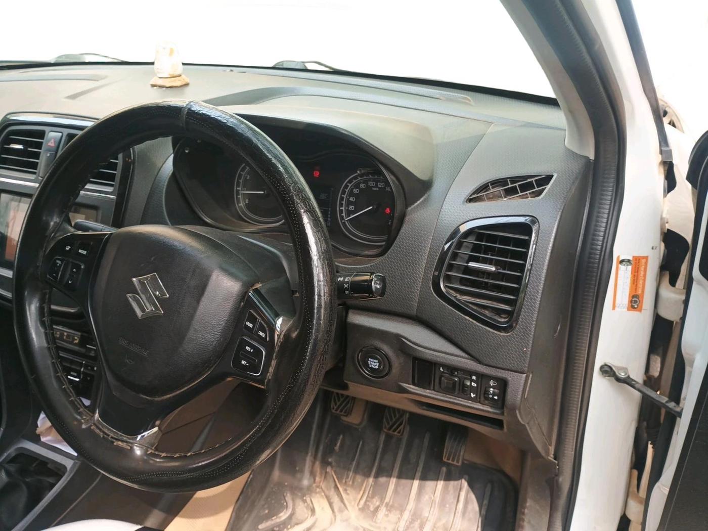 2020 Maruti Vitara Brezza ZXI, Petrol, Manual, 2,05,910 km, interior