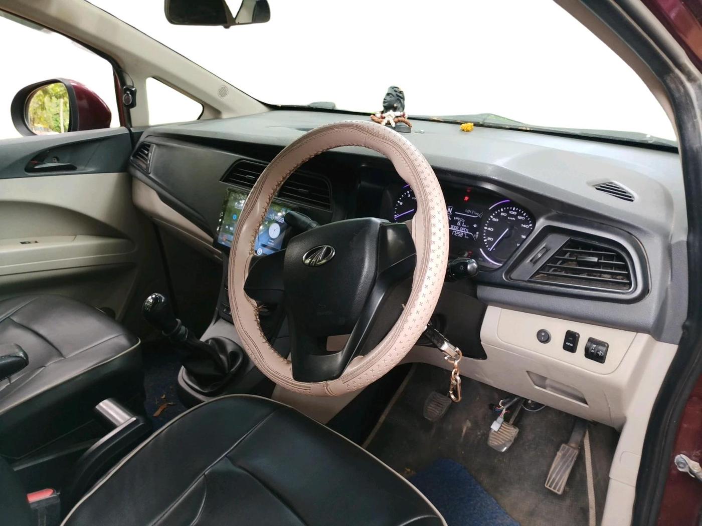 2019 Mahindra MARAZZO M2 8 STR, Diesel, Manual, 1,72,587 km, interior