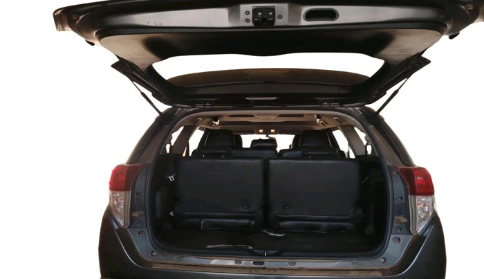 2022 Toyota Innova Crysta 2.4 GX 8 STR, Diesel, Manual, 63,892 km, exterior