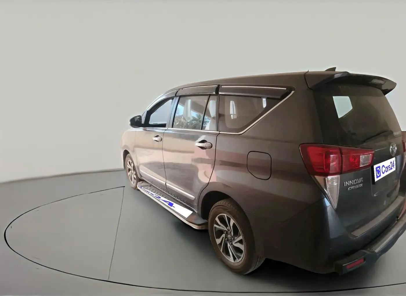 2022 Toyota Innova Crysta 2.4 GX 8 STR, Diesel, Manual, 63,892 km, exterior